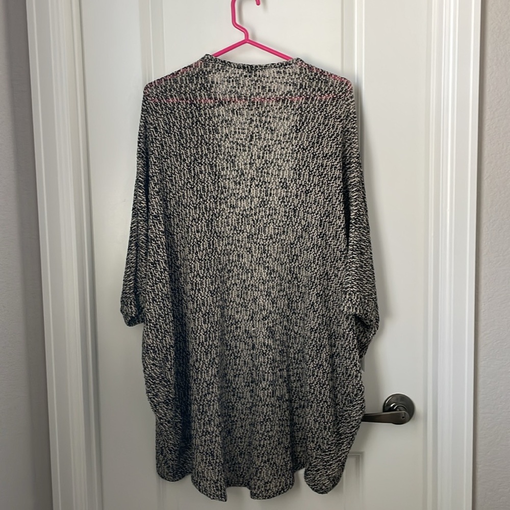 Painted Threads Cardigan - Picture 3 of 3